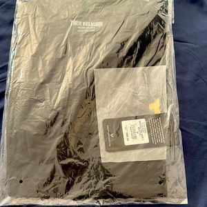 True Religion V-neck M New